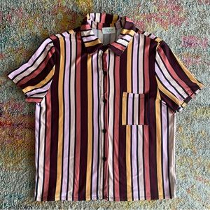 Ivy Rose, size large, fall colored button down top.